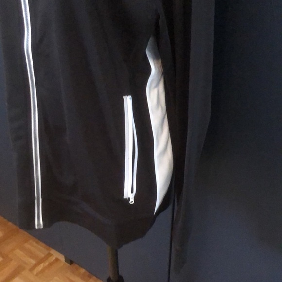 ADIDAS black light jacket size small - Picture 7 of 11
